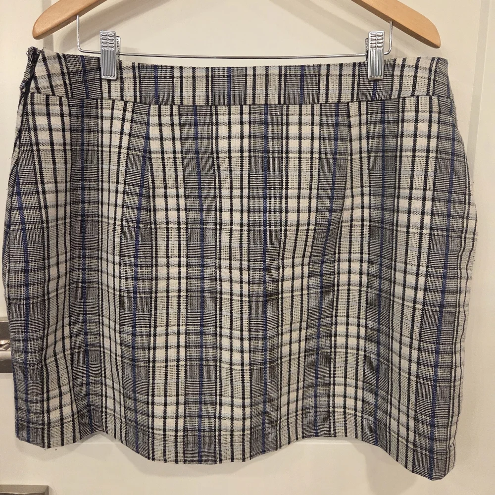 Nine West Plaid Mini Skirt Black White Blue Poly Wool Blend Scholar Preppy XL